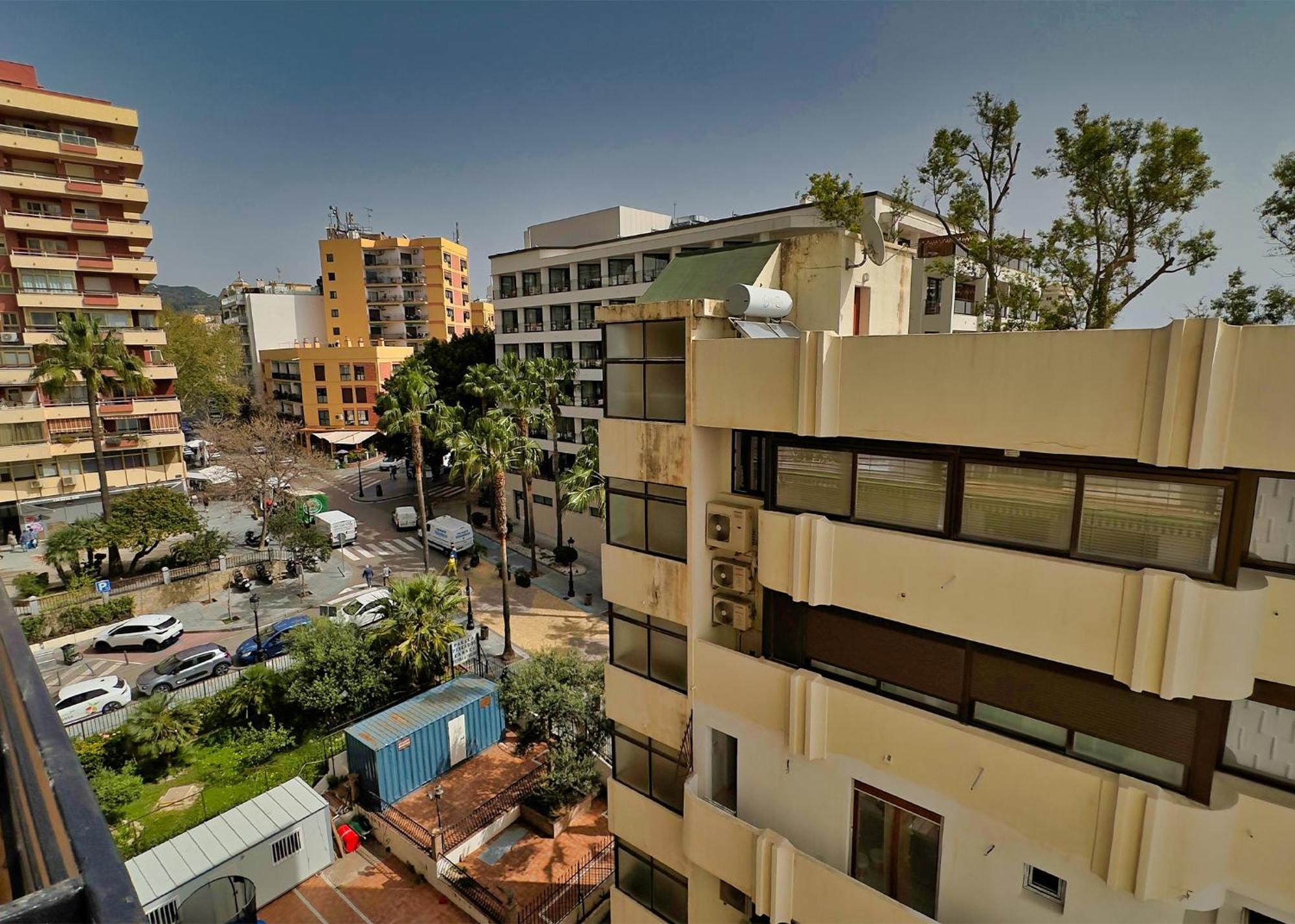 Mediterraneo 508. Fantastic Studio On The Beachfront With Sea Views. Marbella Eksteriør bilde