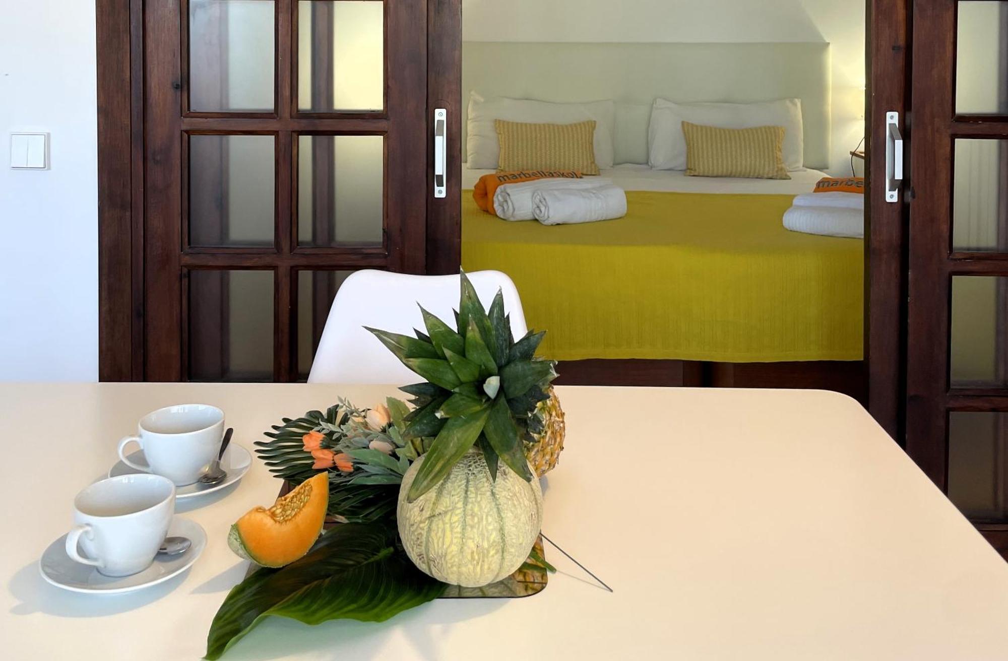 Mediterraneo 508. Fantastic Studio On The Beachfront With Sea Views. Marbella Eksteriør bilde